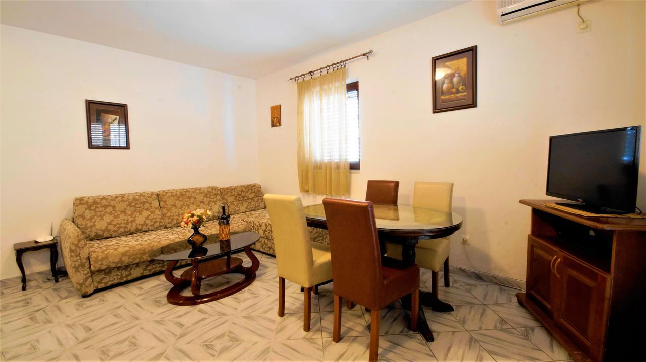 Apartment Glomazic Budva Bagian luar foto