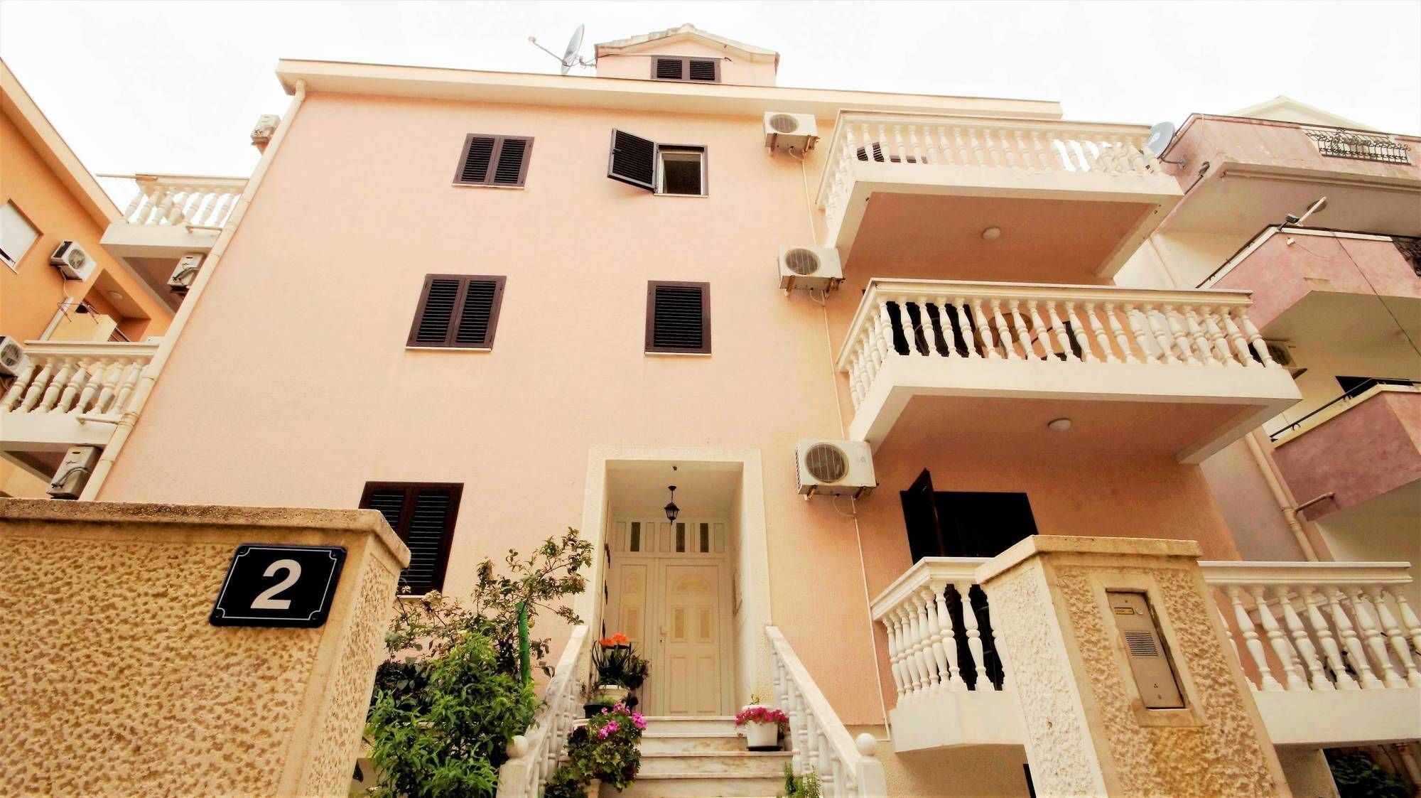 Apartment Glomazic Budva Bagian luar foto