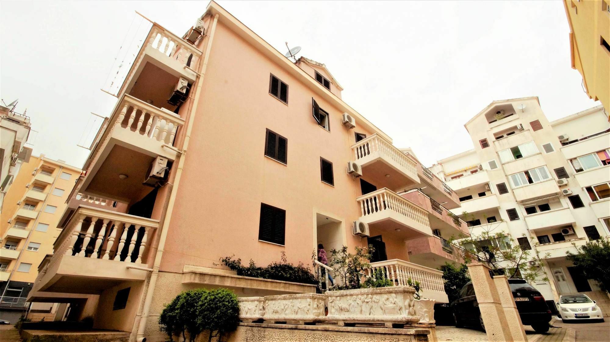 Apartment Glomazic Budva Bagian luar foto